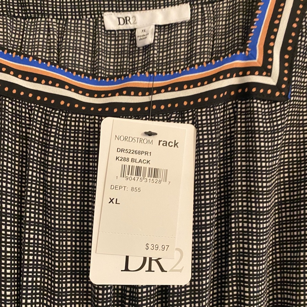 DR2 Dress Geometric with pleats